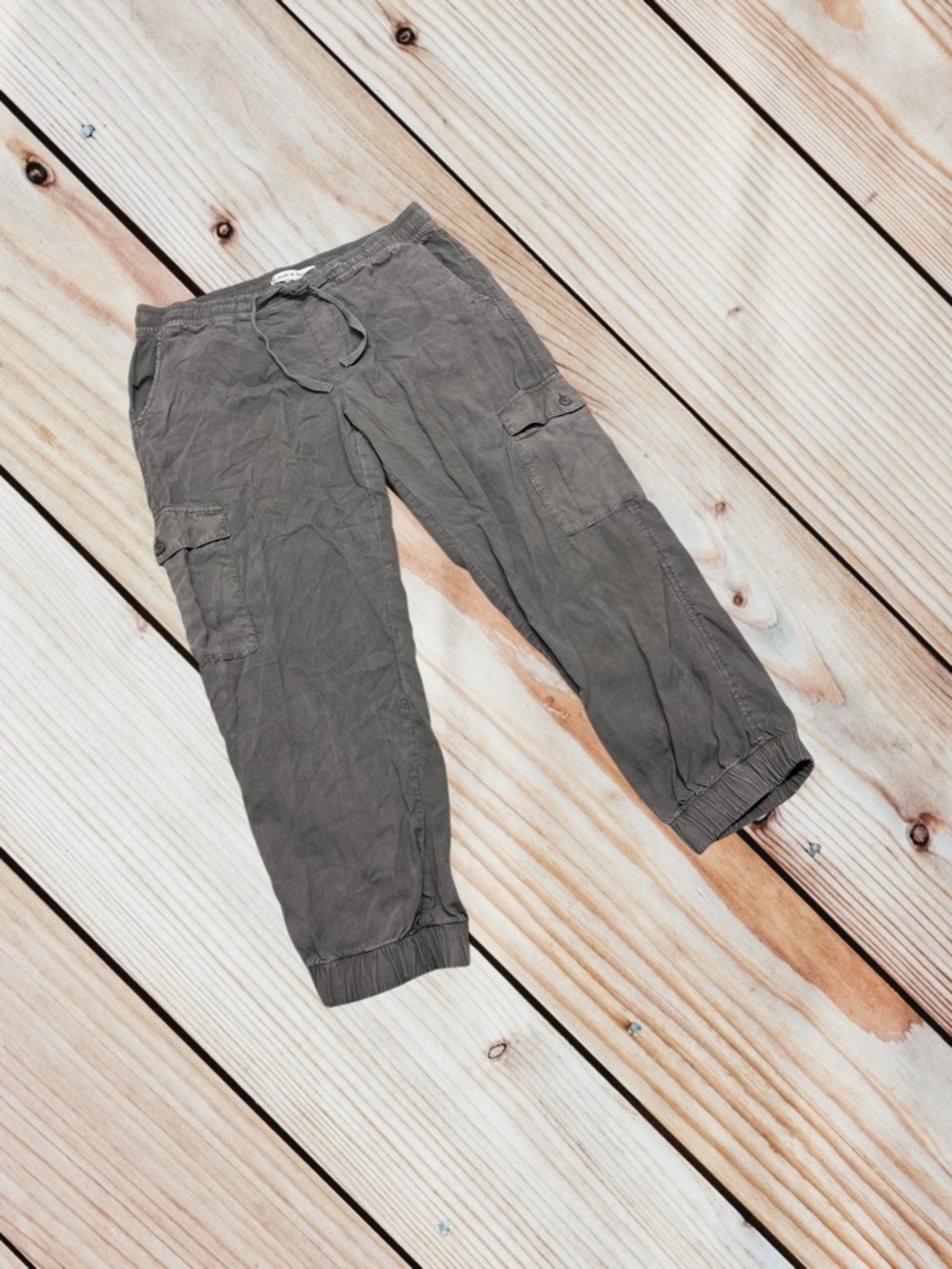 Cloth & Stone M washed grey olive cargo tencel lyocell jogger